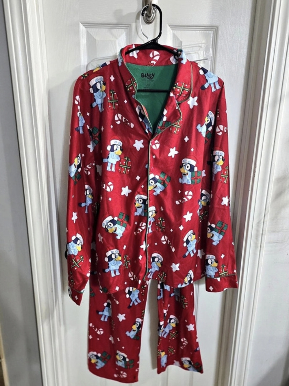 Bluey 2 Piece Set Christmas Penguin Pajama Set Large NWT